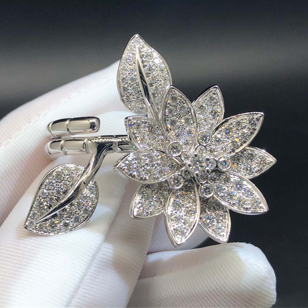 Van Cleef & Arpels 18K White Gold Diamond Lotus Between The Finger Ring VCARP1ND00