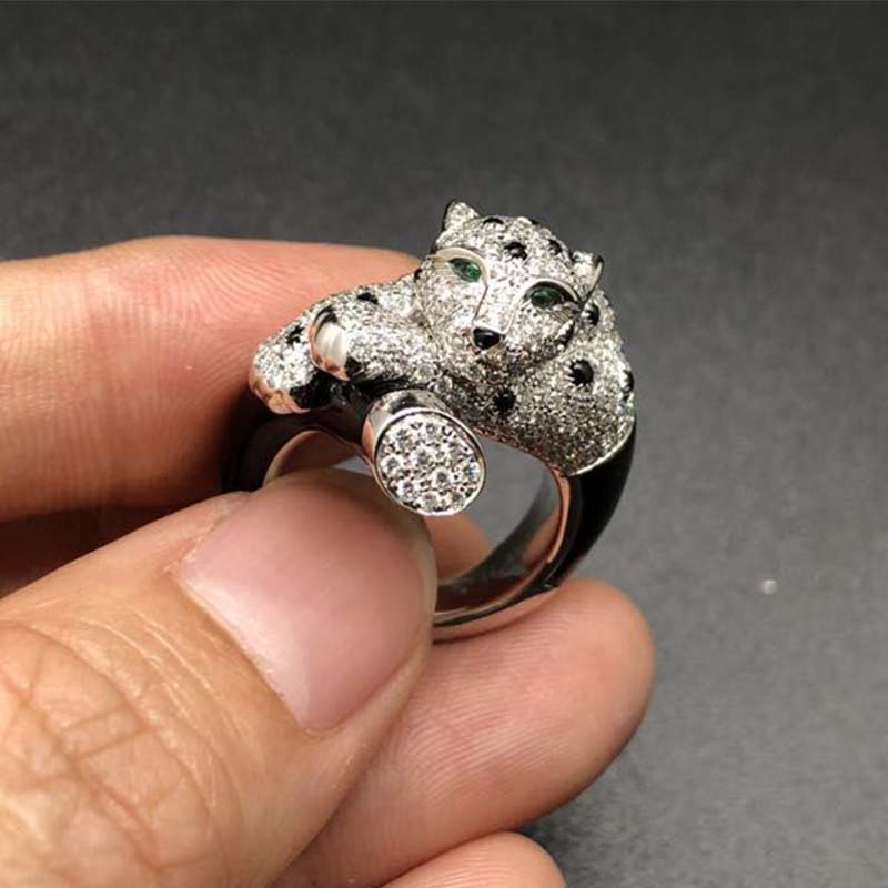 Cartier 18k White Gold Onyx Diamond Panthère de Cartier Ring H4275500