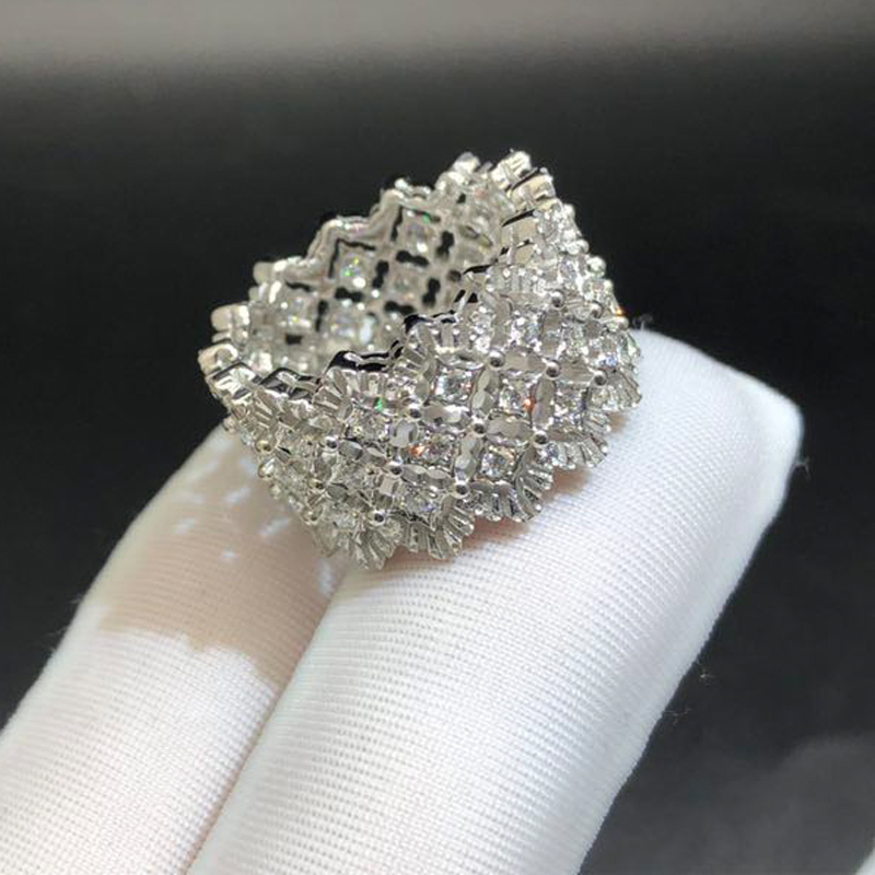 Buccellati 18K White Gold Diamond Rombi Eternelle Band Ring