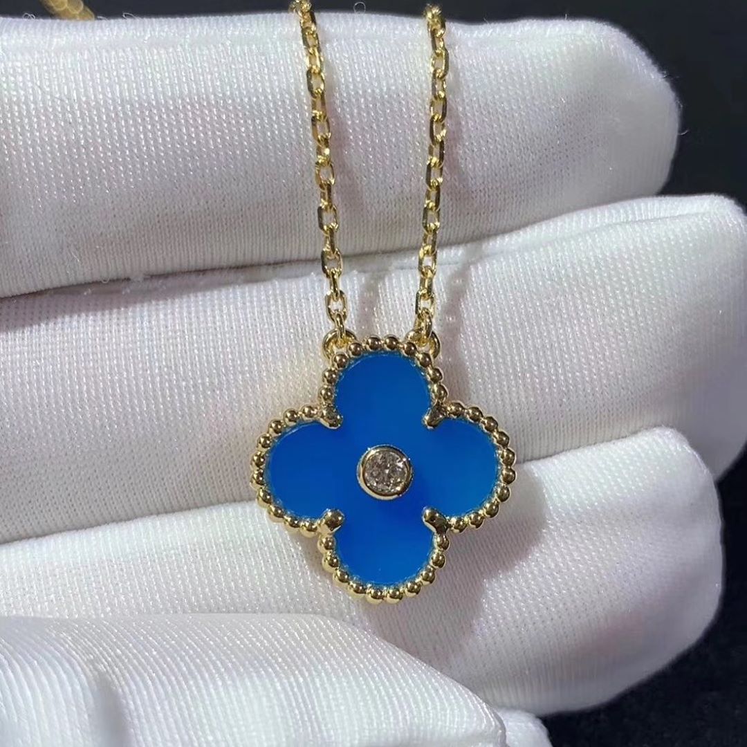 VCA 18K Yellow Gold Blue Agate Diamond Single Motif Vintage Alhambra Pendant Necklace